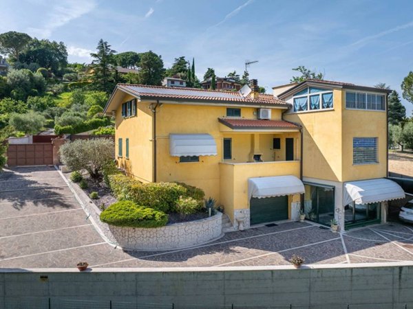 casa indipendente in vendita a Perugia in zona Pretola
