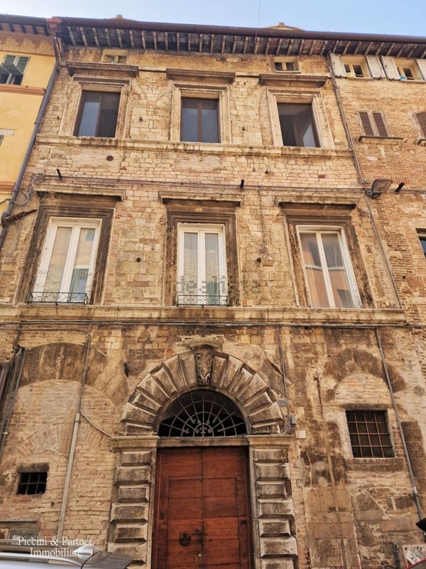 appartamento in vendita a Perugia in zona Centro Città