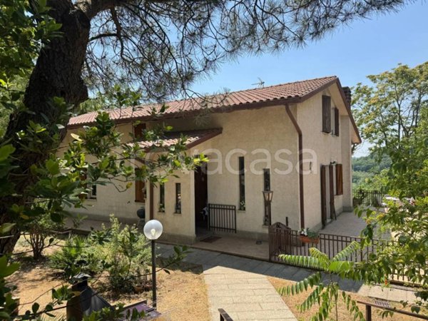 casa indipendente in vendita a Perugia in zona Colle Umberto I