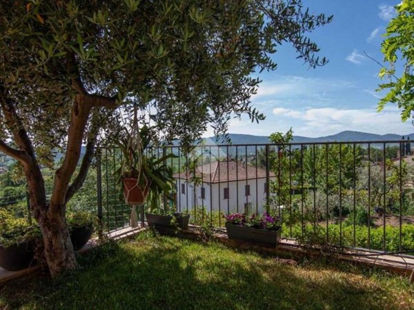 appartamento in vendita a Perugia in zona Fontignano