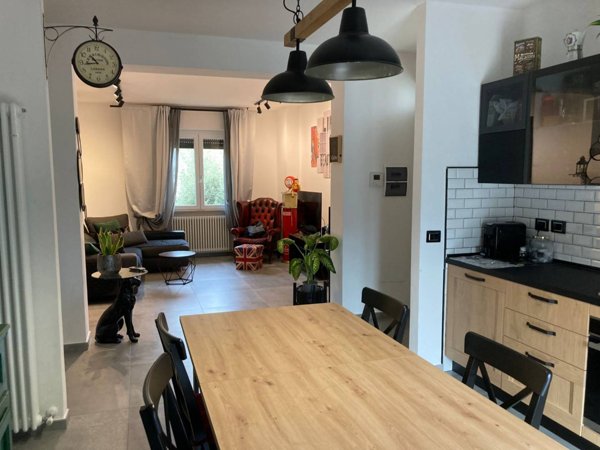 casa indipendente in vendita a Perugia in zona Montebello