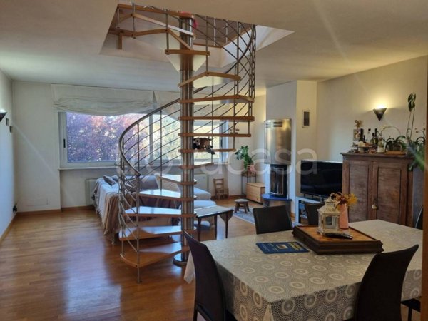 casa indipendente in vendita a Perugia in zona Villa Pitignano