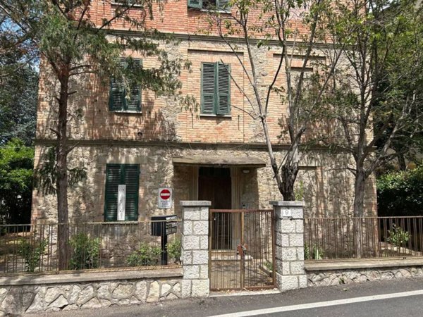intera palazzina in vendita a Perugia in zona Prepo