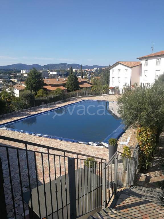 negozio in vendita a Perugia in zona Prepo