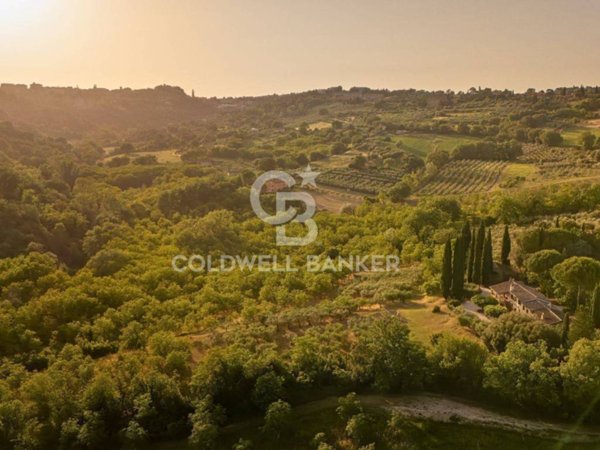casa indipendente in vendita a Perugia in zona Centro Città
