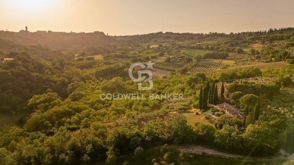 casa indipendente in vendita a Perugia in zona Centro Città
