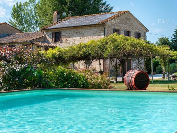 casa indipendente in vendita a Perugia in zona Monteluce