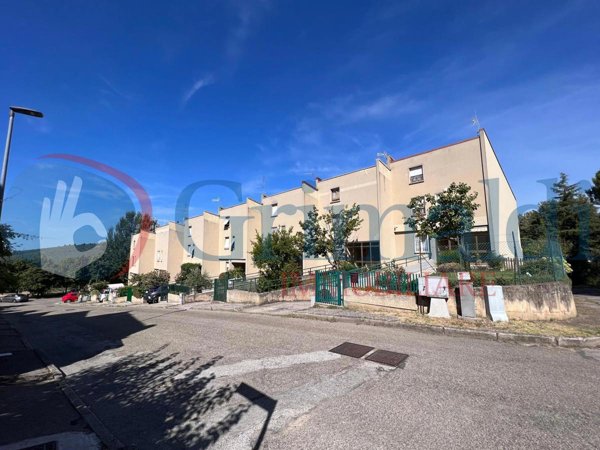 casa indipendente in vendita a Perugia in zona San Marco
