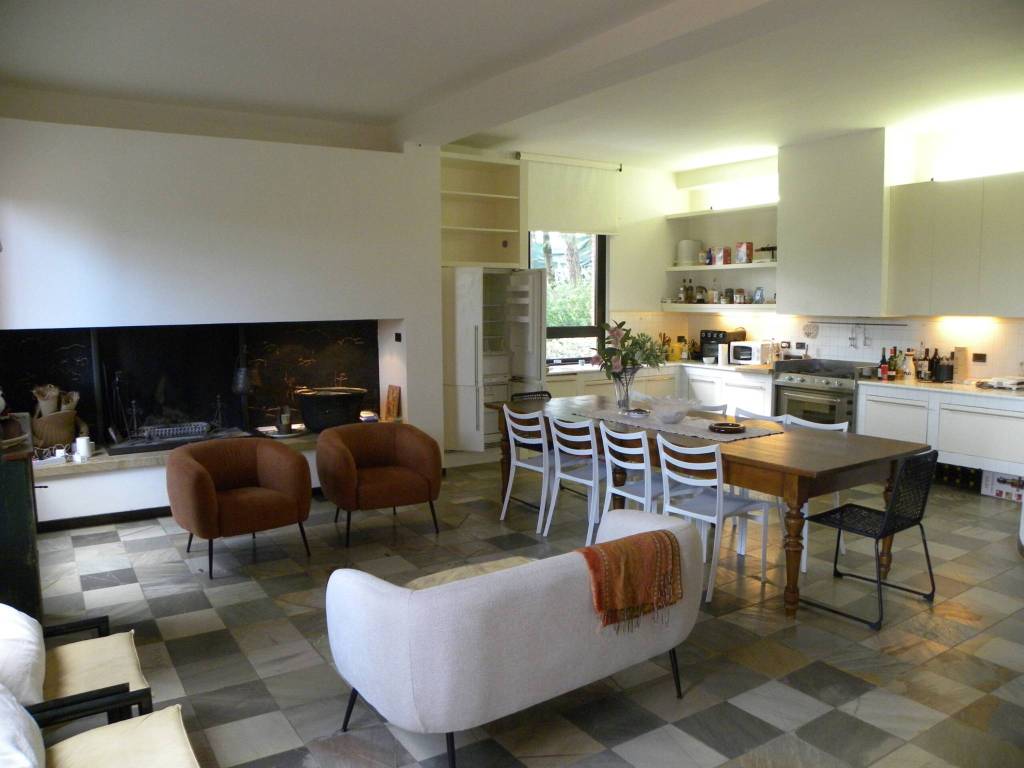 casa indipendente in vendita a Perugia in zona Casaglia