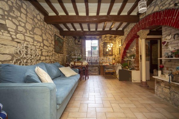 appartamento in vendita a Perugia in zona Villa Pitignano