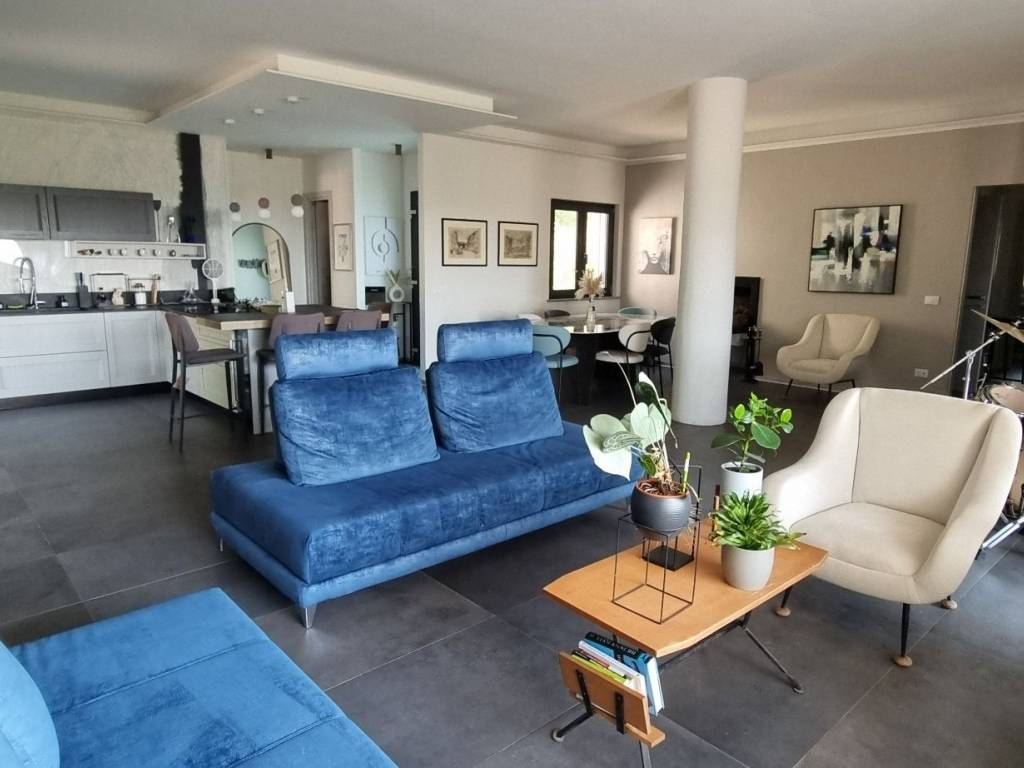 casa indipendente in vendita a Perugia in zona Casa del Diavolo