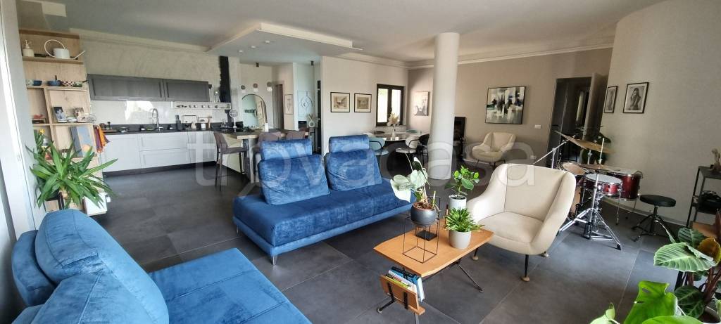 casa indipendente in vendita a Perugia in zona Casa del Diavolo