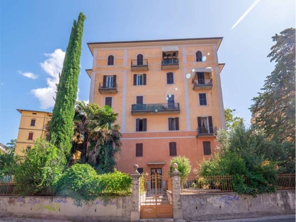 appartamento in vendita a Perugia in zona Elce