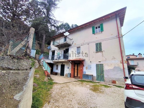 appartamento in vendita a Perugia in zona Farneto