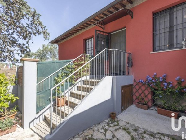 casa indipendente in vendita a Perugia in zona Monteluce