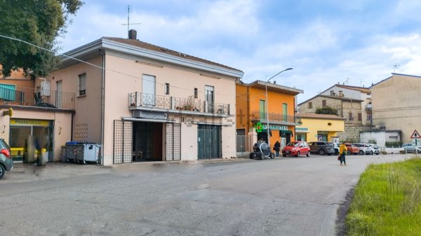 ufficio in vendita a Perugia in zona Montebello