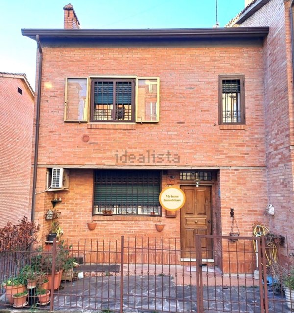 casa indipendente in vendita a Perugia in zona Filosofi