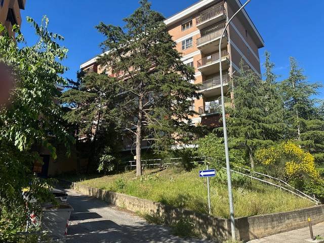 appartamento in vendita a Perugia in zona Ferro di Cavallo