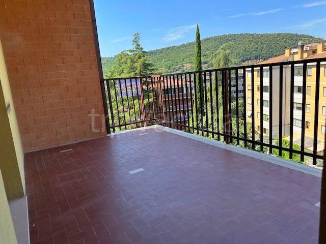 appartamento in vendita a Perugia in zona Ferro di Cavallo