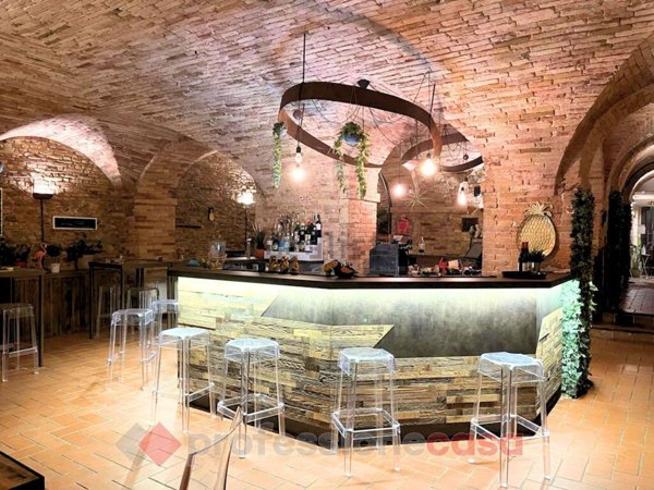 negozio in vendita a Perugia in zona Centro Città