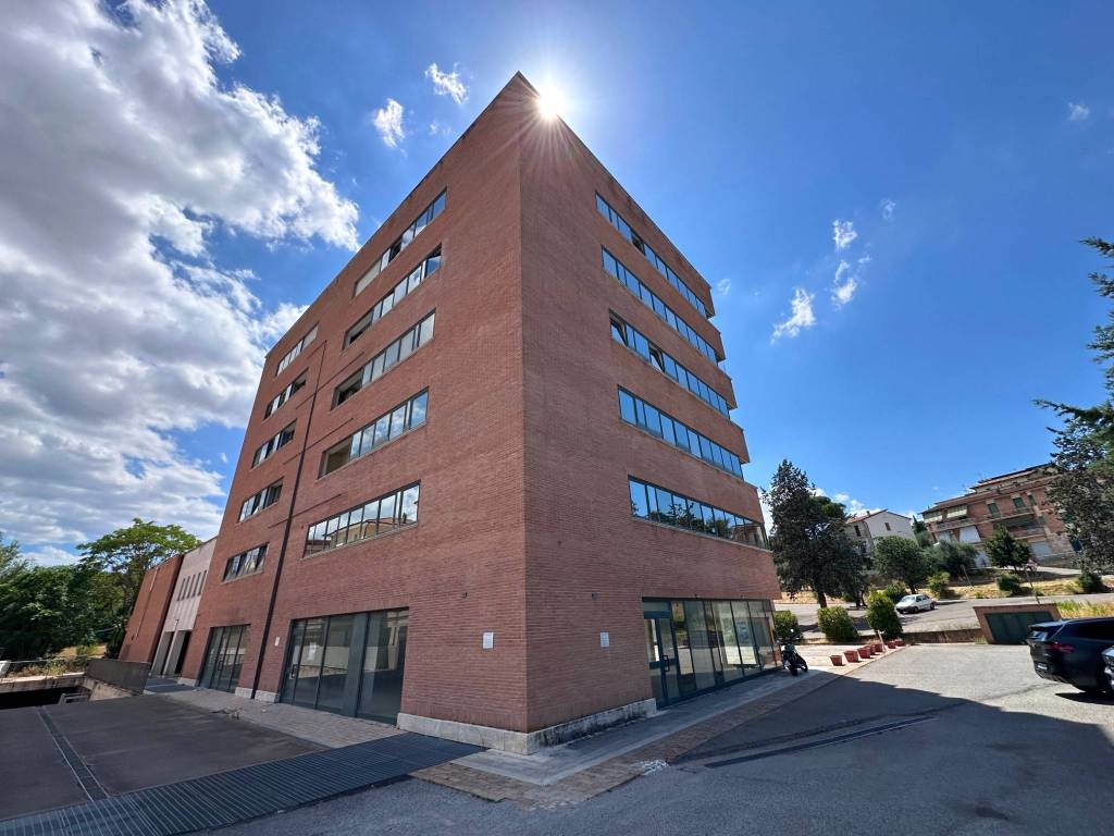 appartamento in vendita a Perugia in zona Montebello
