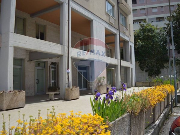 ufficio in vendita a Perugia in zona Stazione