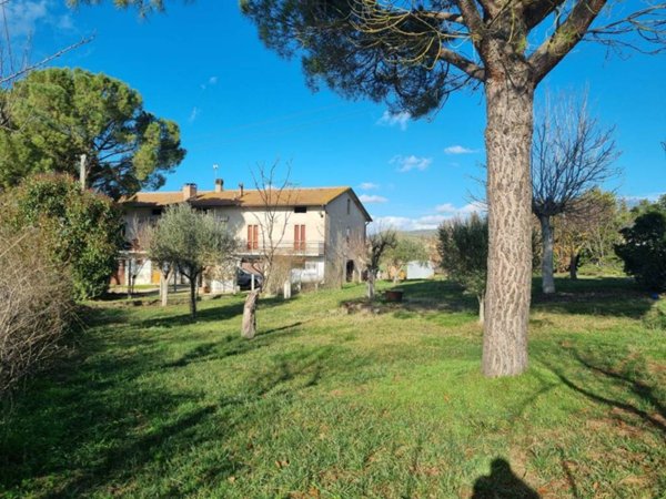 casa indipendente in vendita a Perugia in zona Mugnano