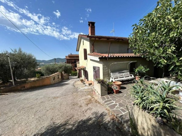 appartamento in vendita a Perugia in zona Fontignano