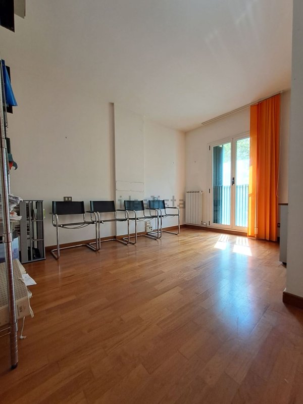 ufficio in vendita a Perugia in zona Case Bruciate