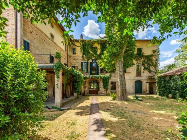 casa indipendente in vendita a Perugia in zona Cordigliano