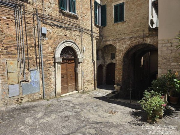 appartamento in vendita a Perugia in zona Elce