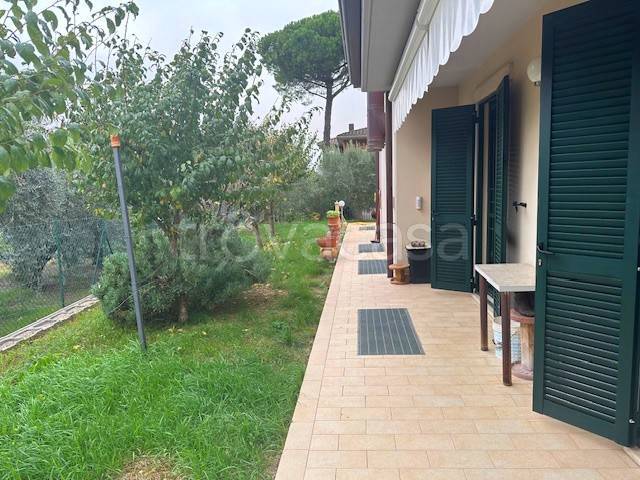 casa indipendente in vendita a Perugia in zona Pila