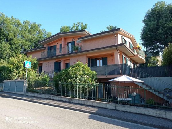 casa indipendente in vendita a Perugia in zona Castel del Piano