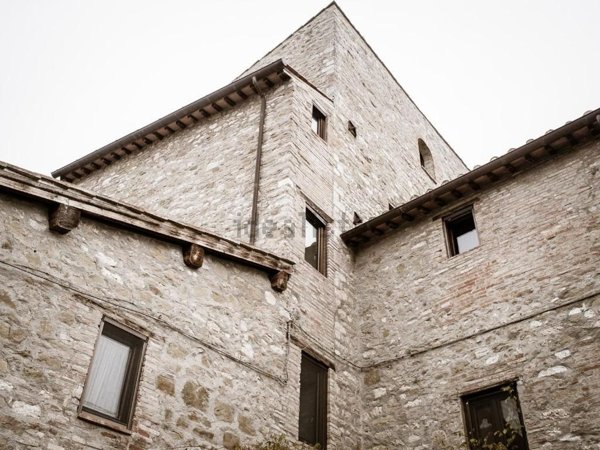 casale in vendita a Perugia