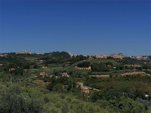 casa indipendente in vendita a Perugia