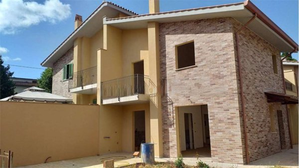casa indipendente in vendita a Perugia in zona San Martino In Campo