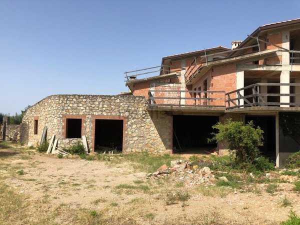 casa indipendente in vendita a Perugia in zona L'Olmo