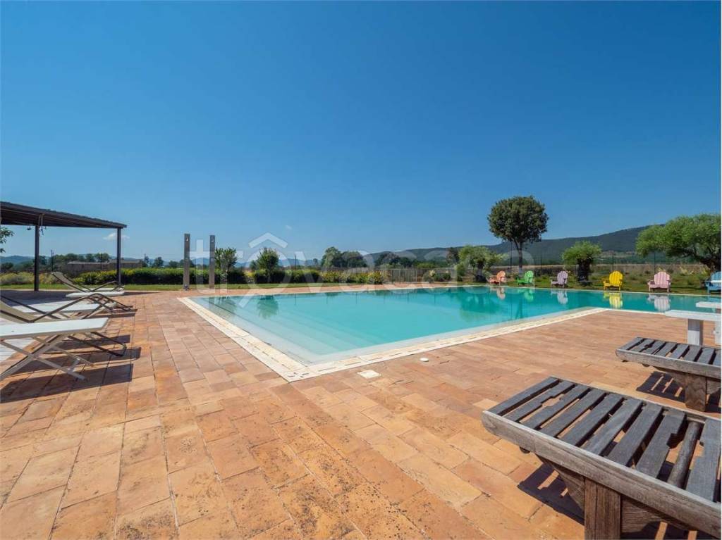 casa indipendente in vendita a Perugia in zona Mugnano