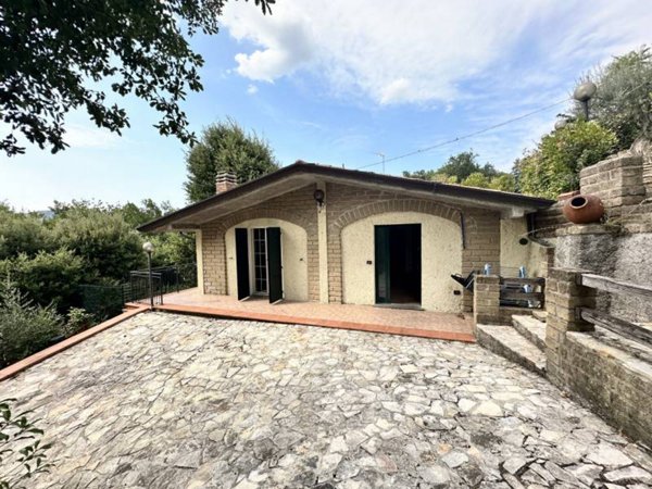 casa indipendente in vendita a Perugia in zona Ponte Valleceppi