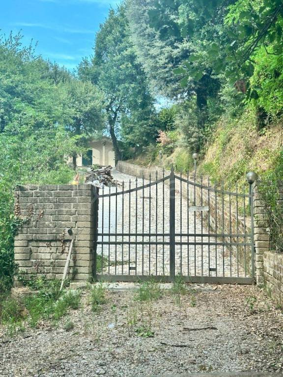 casa indipendente in vendita a Perugia in zona Ponte Valleceppi