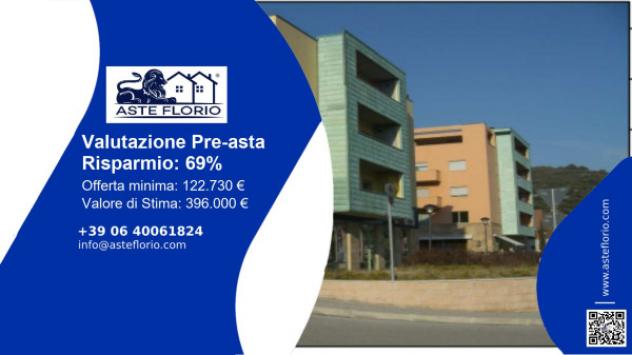 locale commerciale in vendita a Perugia in zona L'Olmo
