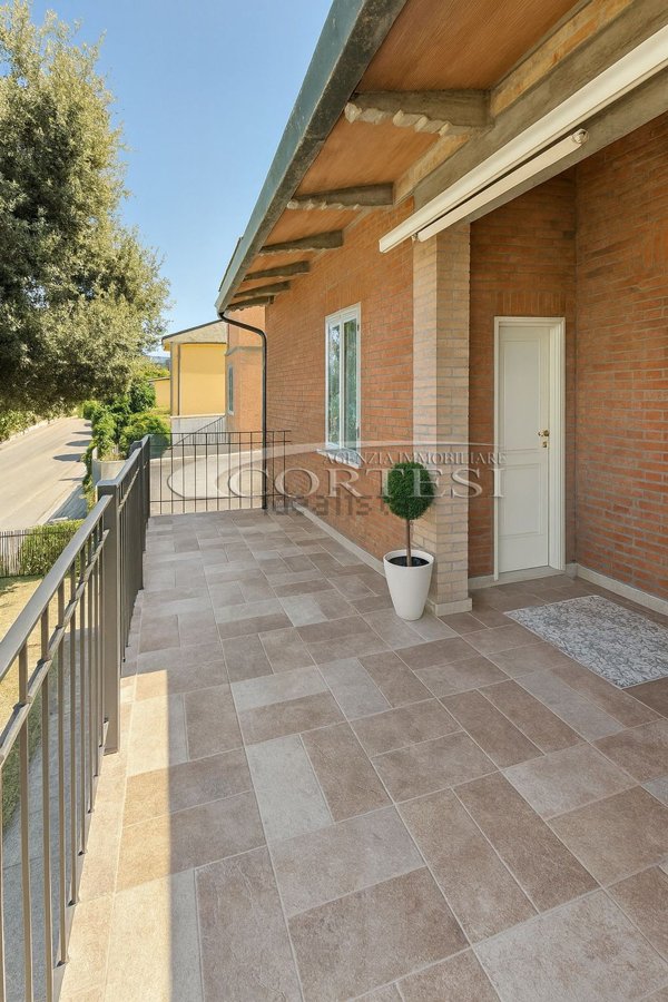 casa indipendente in vendita a Perugia in zona San Martino in Colle
