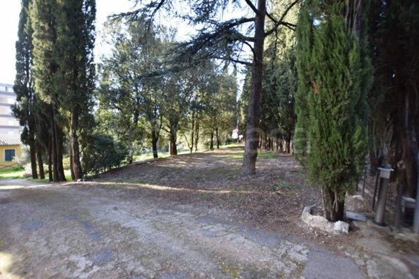 casa indipendente in vendita a Perugia in zona Centro Città