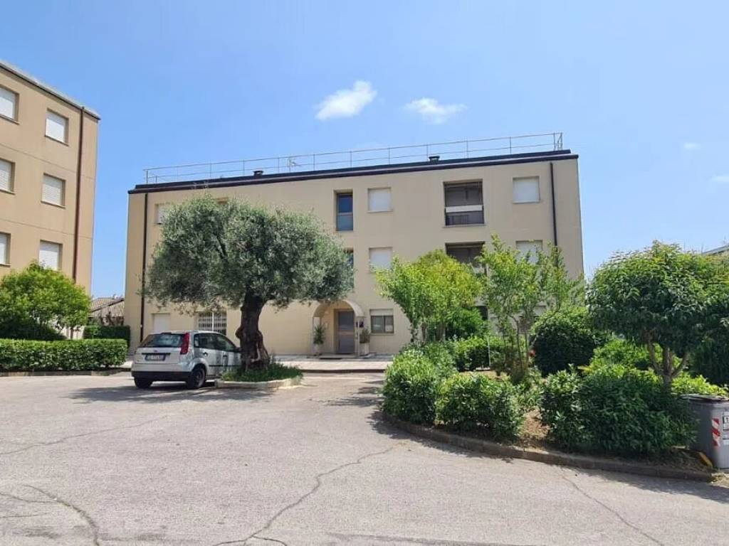 appartamento in vendita a Perugia in zona Ferro di Cavallo
