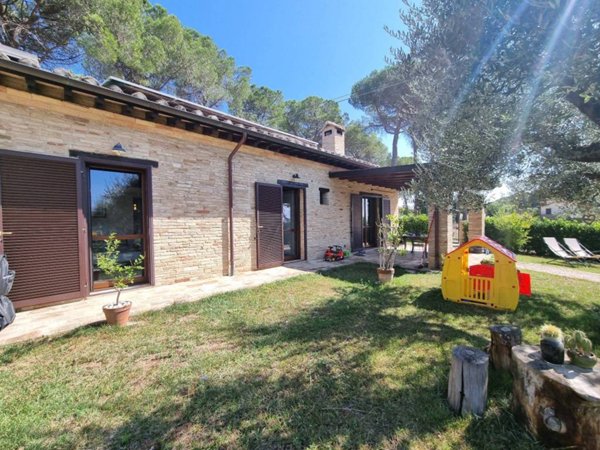 casa indipendente in vendita a Perugia in zona San Martino In Campo