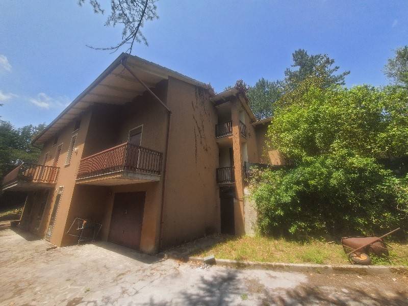 casa indipendente in vendita a Perugia in zona Colle Umberto I