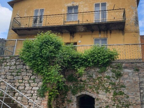 casa indipendente in vendita a Perugia in zona Collestrada