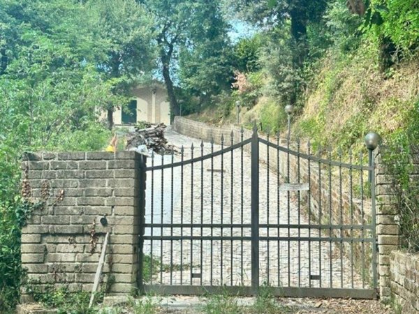 casa indipendente in vendita a Perugia in zona Ponte Valleceppi