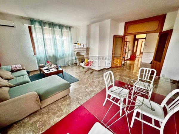 appartamento in vendita a Perugia in zona Montebello