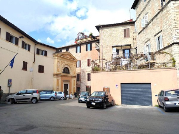 appartamento in vendita a Perugia in zona Centro Città